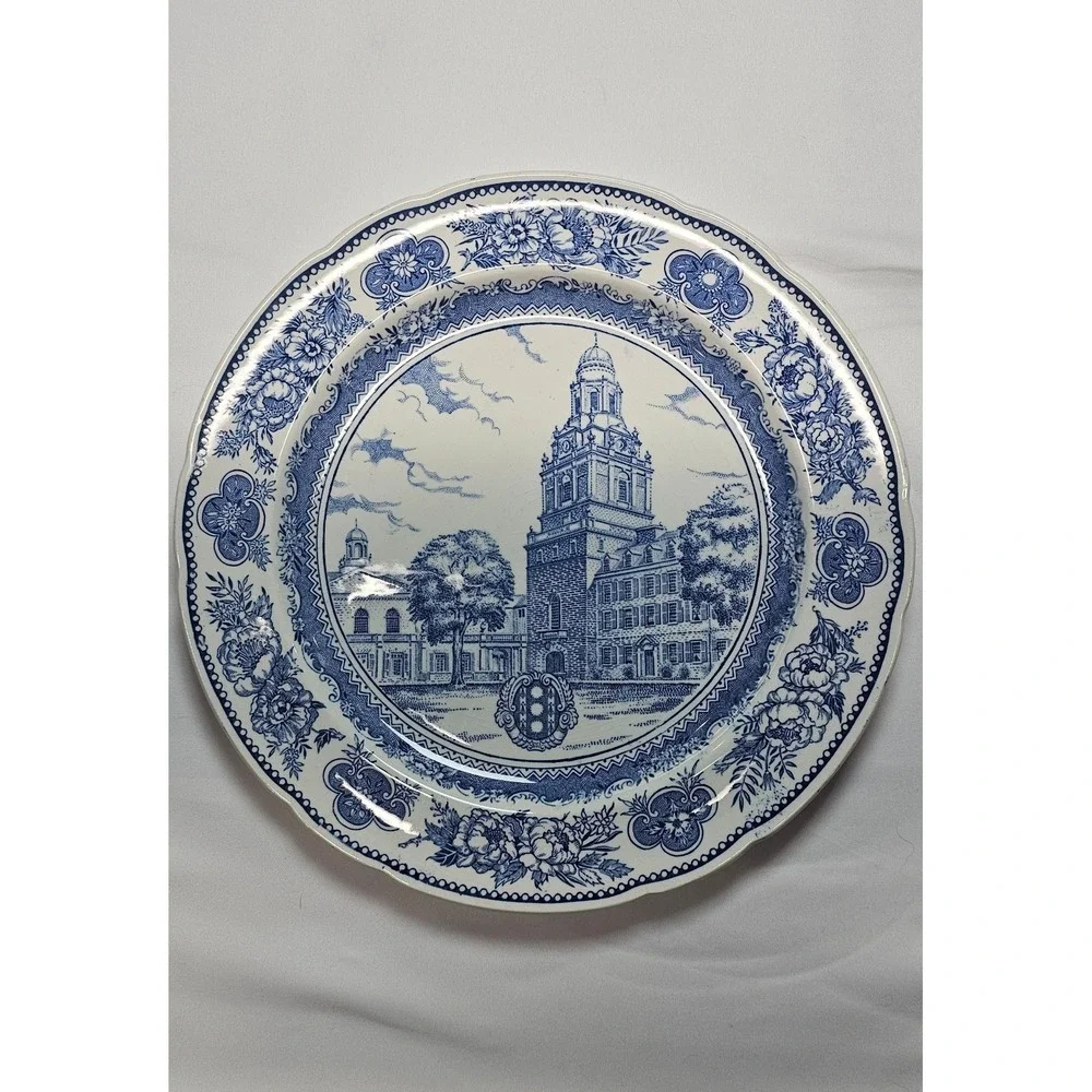 Vintage‎ Wedgwood Yale University Dinner Plates Set of 4 1949 Blue Transferware